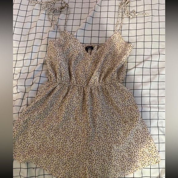 Zaful Tie Romper - Picture 1 of 3